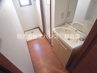 【洗面所】 | グランデュールSOGA | 広い洗面スペース