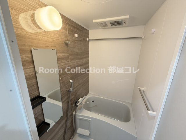 ディアレイシャス名古屋太閤通Ⅲの浴室