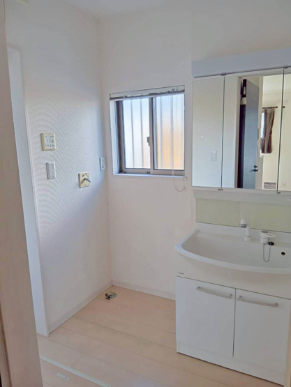 【独立洗面台】 | 三島市安久 中古住宅  EH05974 | 三島市安久　洗面化粧台