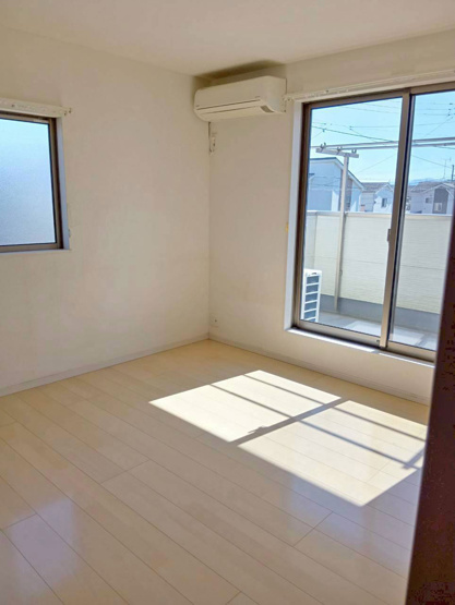 【洋室】 | 三島市安久 中古住宅  EH05974 | 三島市安久　2F洋室7帖