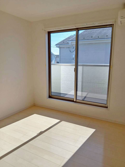 【洋室】 | 三島市安久 中古住宅  EH05974 | 三島市安久　2F洋室5.25帖