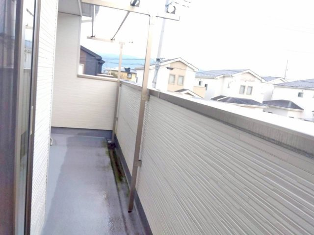 【バルコニー】 | 三島市安久 中古住宅  EH05974 | 三島市安久　バルコニー