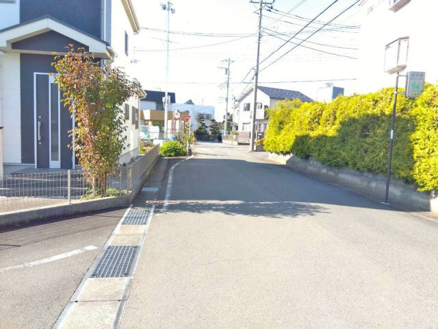 【前面道路含む現地写真】 | 三島市安久 中古住宅  EH05974 | 三島市安久　前面道路