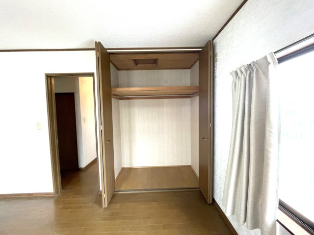 大網白里市大網店舗付き住宅の収納