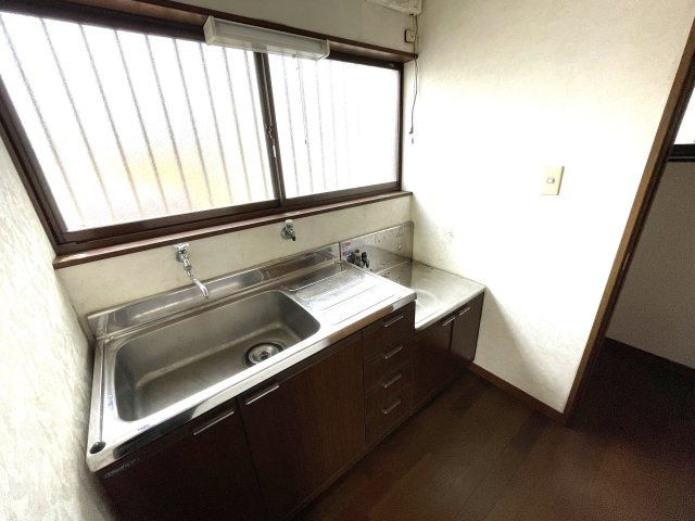 大網白里市大網店舗付き住宅のキッチン