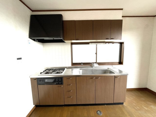 大網白里市大網店舗付き住宅のキッチン
