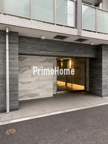 GRAN PASEO神田駅前のエントランス