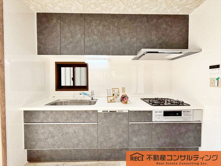 西宮市松下町　中古戸建のキッチン