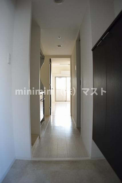 エステムコート難波サウスプレイスⅤエレージュの玄関