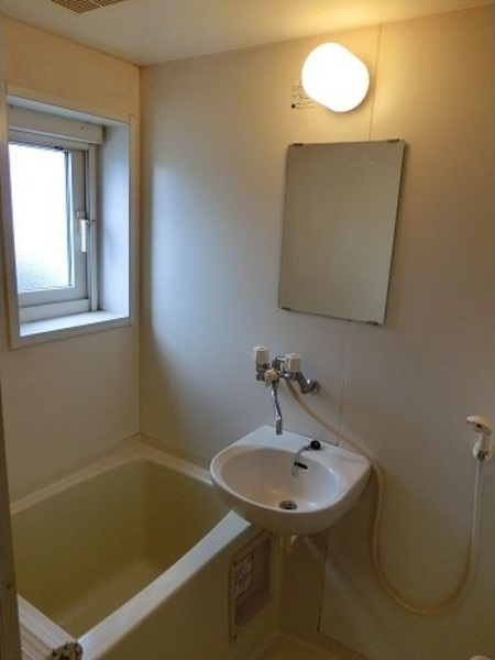 タウンハウスヨシダアネックスの浴室