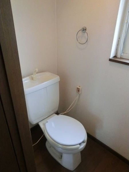 タウンハウスヨシダアネックスのトイレ