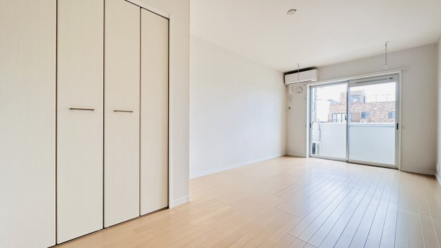 リコ・ガーデンの居間・リビング