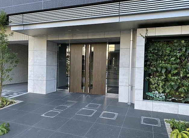 ジェノヴィア田端Ⅲグリーンヴェールのエントランス