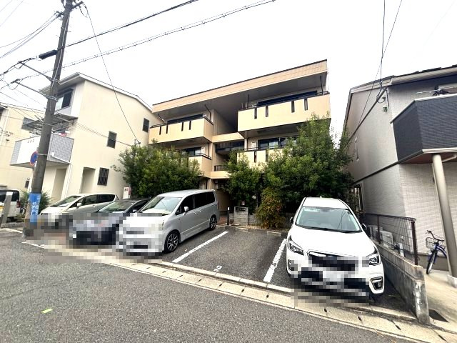 シャルマン岩屋