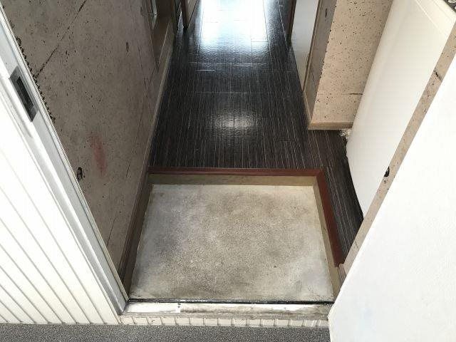 【玄関】エクセルシャトーS 