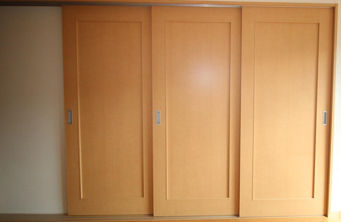 アンシャンテ・Iの収納|3引き戸