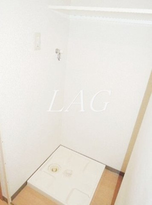 【設備】 | ルマ・マニス | 室内洗濯機置き場です。