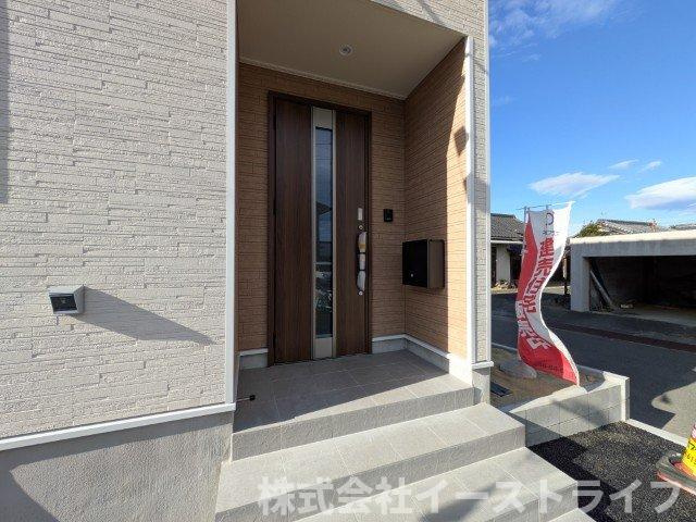 【新築戸建】　いわき市佐糠町第8の玄関|4号棟写真　玄関ポーチもある落ち着いた玄関です