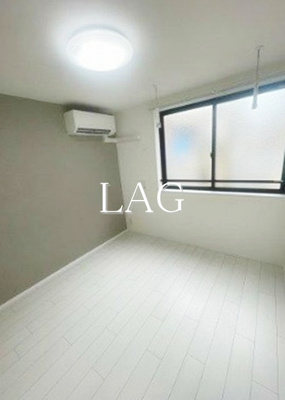 【居間・リビング】 | ｅｖｅｒＣｒｅｓｔ赤羽 | 洋室のお部屋です。