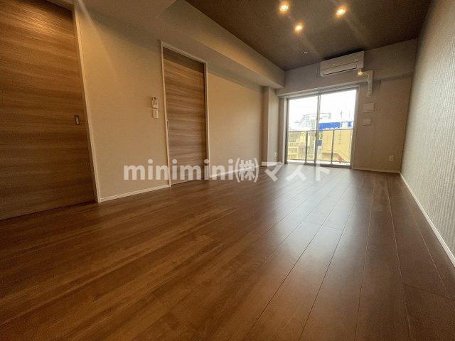 リアライズ天満橋の居間・リビング