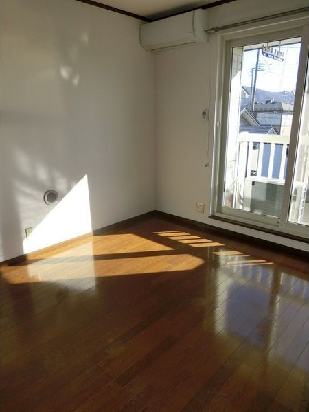 アドラシオンA棟の居間・リビング