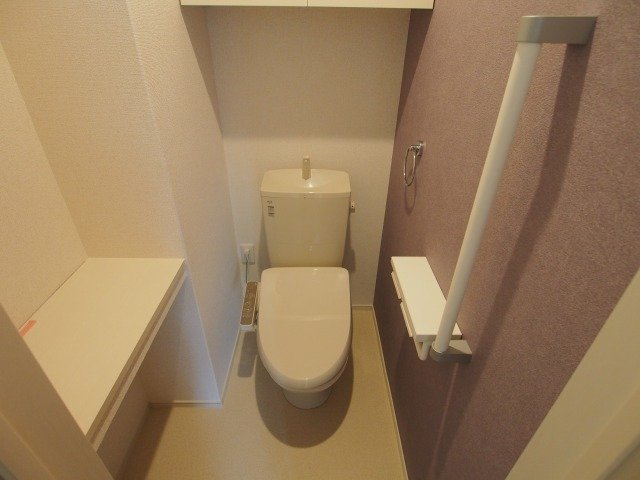 シャトーダルモニーのトイレ|シンプルで使いやすいトイレです