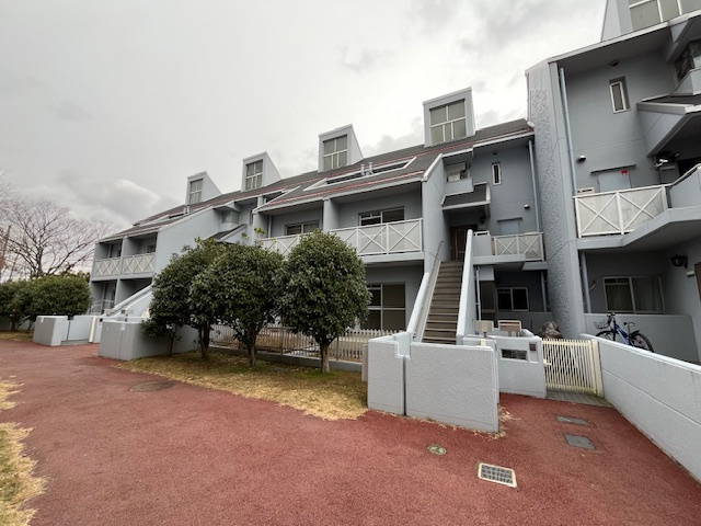 アメニティ長野1号棟の外観