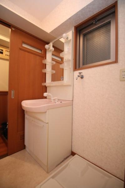 アンジェリークの独立洗面台|シャワー付き洗面台