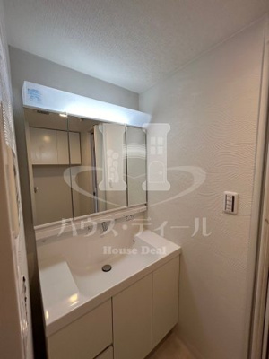【洗面所】 | 川口南町パークホームズ | 脱衣スペースもあります