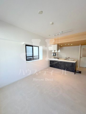 【内装】 | 川口南町パークホームズ | 明るい色調の室内です