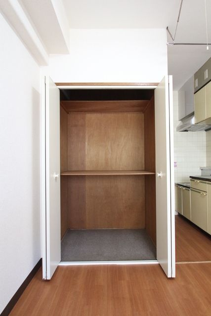 メゾン行徳駅前の収納|他部屋参考写真