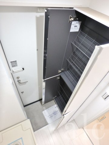 グランクオール成増の玄関|同仕様