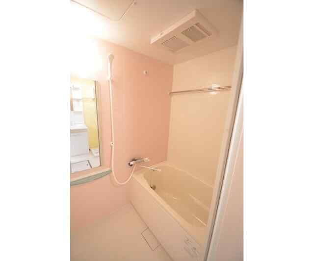 ウィステリアコートＩＩの浴室