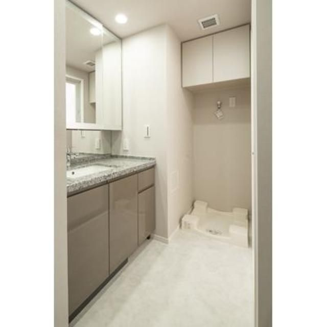 ジオ四谷荒木町の洗面所