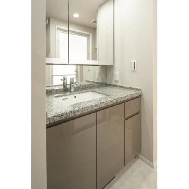 ジオ四谷荒木町の洗面所