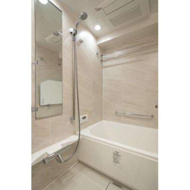 ジオ四谷荒木町の浴室