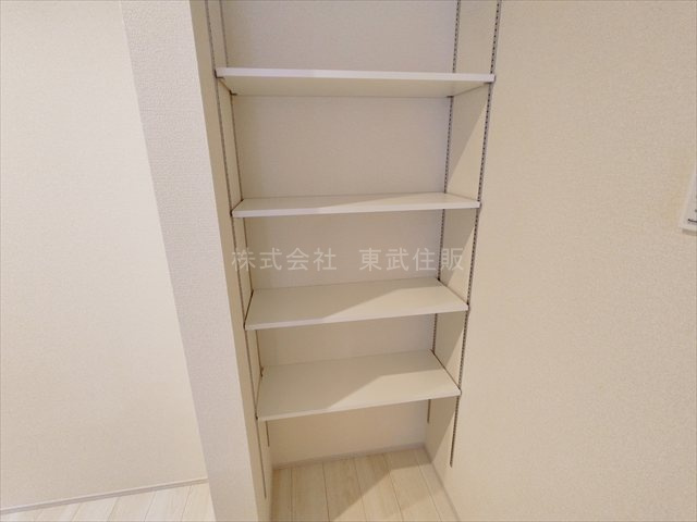 【内装】 | 富士見市渡戸1丁目　全14棟　4号棟 | キッチン収納