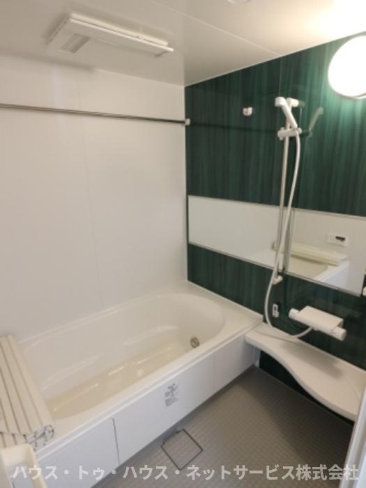 グランドソレイユⅣの浴室