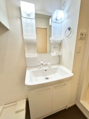 カーサコルティーレ　Ⅱの洗面所|コンパクトで使いやすい洗面所