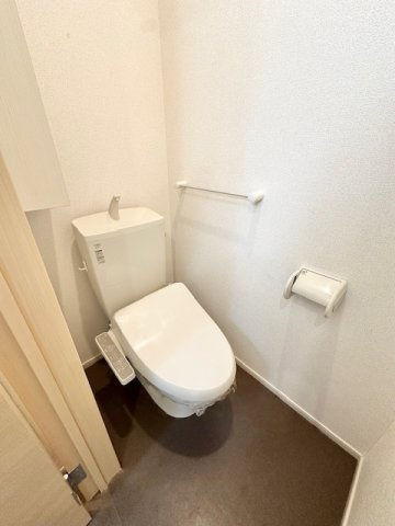 カーサコルティーレ　Ⅱのトイレ|清潔感のあるトイレです