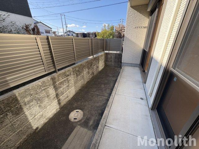 ブルームコートA棟の庭