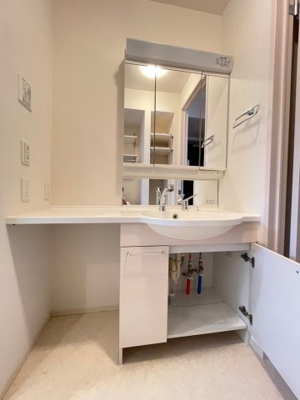 【内装】 | セレナ７１０