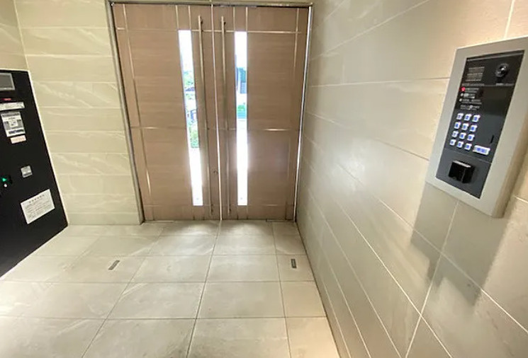 ベルフェリーク木場のロビー