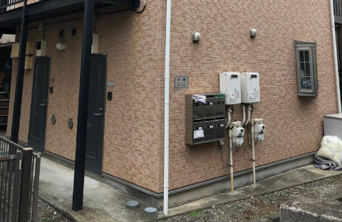 グランド中野のエントランス