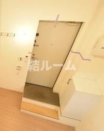 練馬区小竹町１丁目のアパートの玄関