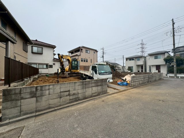 川口市新堀売地　の前面道路含む現地写真|※更地渡し　ご希望で間取りプラン引けます。