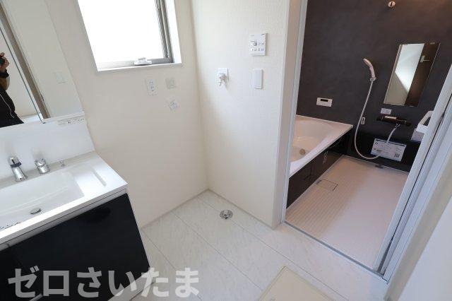 《仲介手数料無料》見沼区堀崎町583-1新築一戸建てリーブルガーデンのランドリースペース