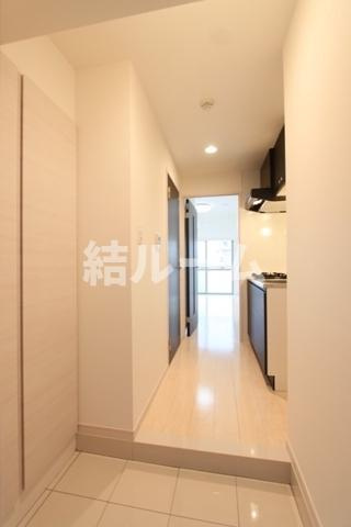 川口市西川口１丁目の賃貸マンションの玄関