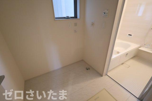 《仲介手数料無料》見沼区堀崎町583-1新築一戸建てリーブルガーデンのランドリースペース