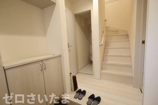 《仲介手数料無料》見沼区堀崎町583-1新築一戸建てリーブルガーデンの玄関